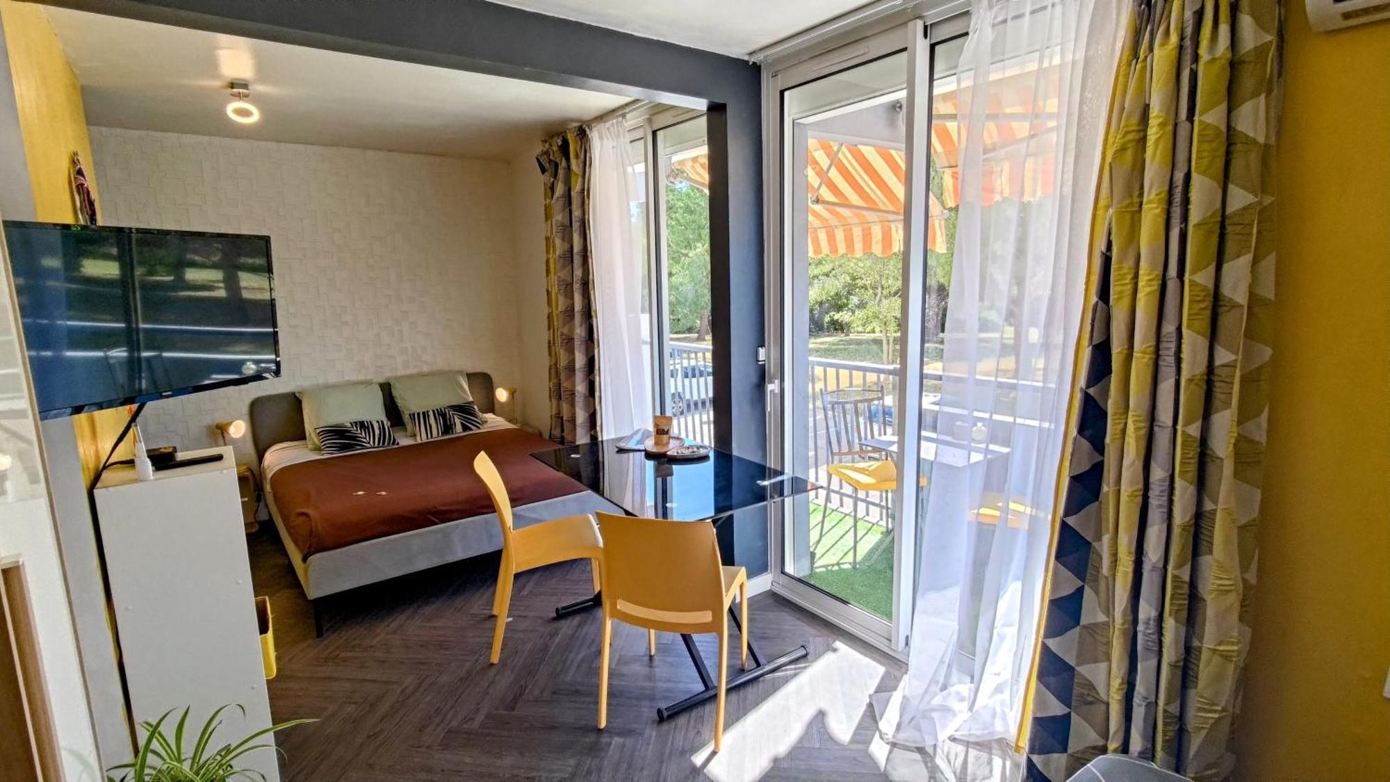 Studio Soleil Et Verdure - Montpellier Celleneuve Екстер'єр фото
