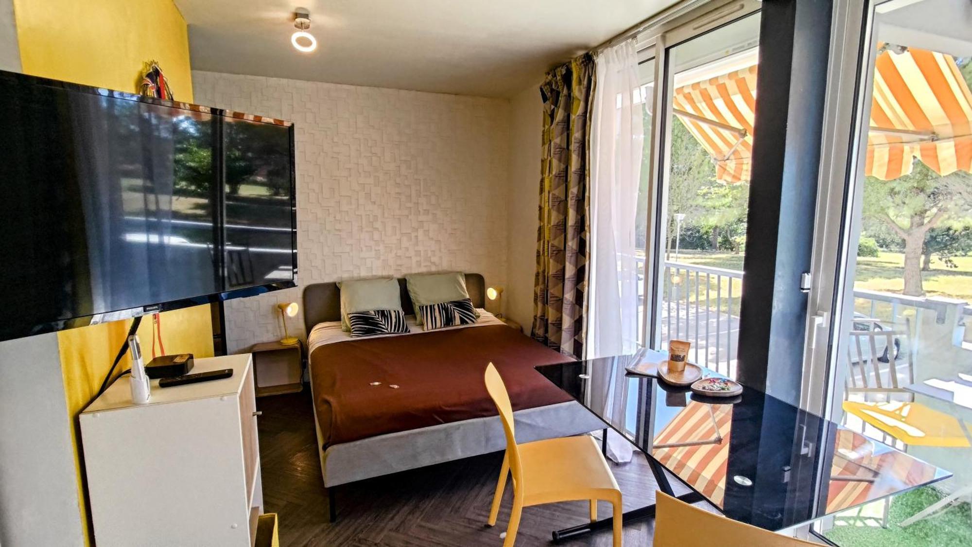 Studio Soleil Et Verdure - Montpellier Celleneuve Екстер'єр фото